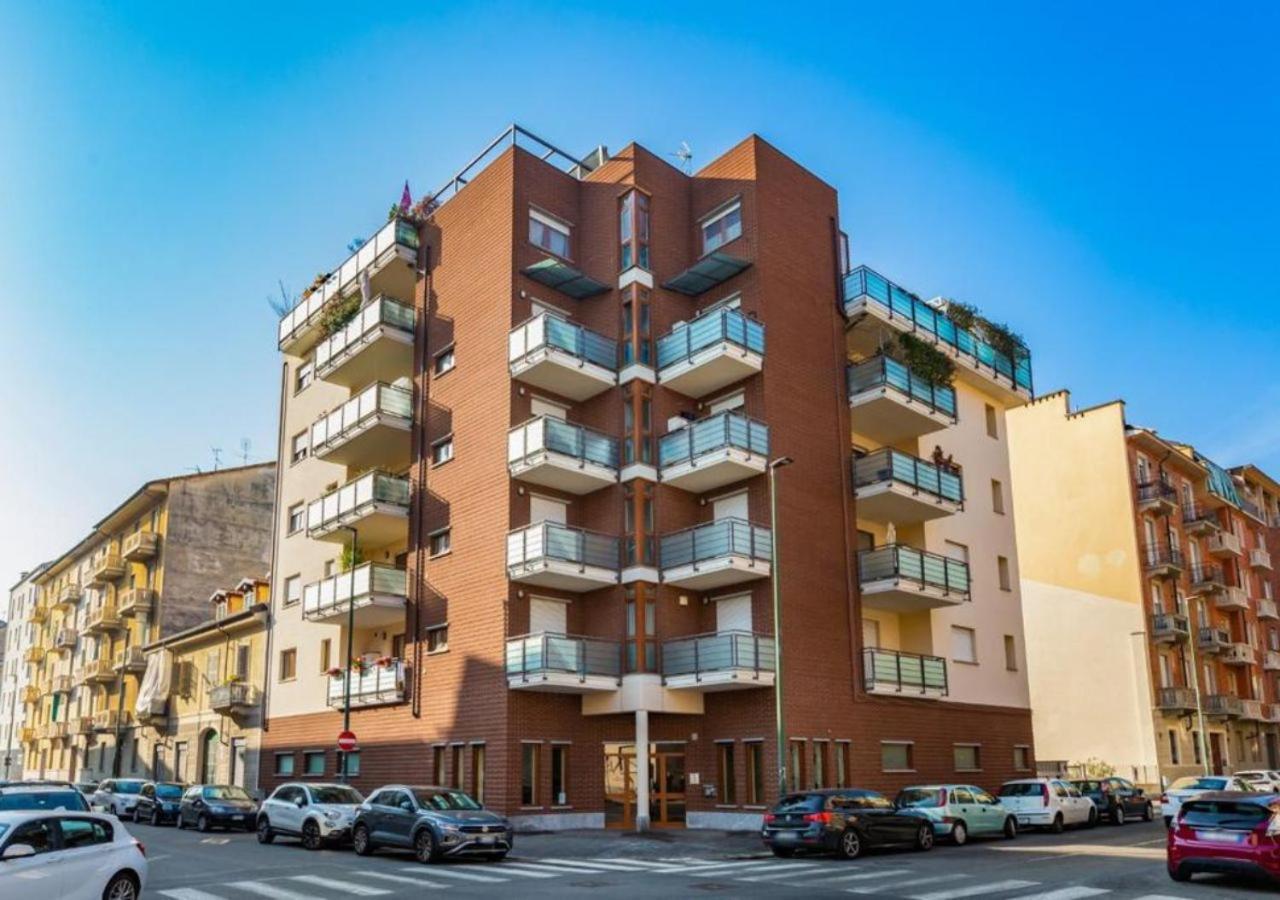 Comfy Cozy Apartment Close To Metro トリノ エクステリア 写真